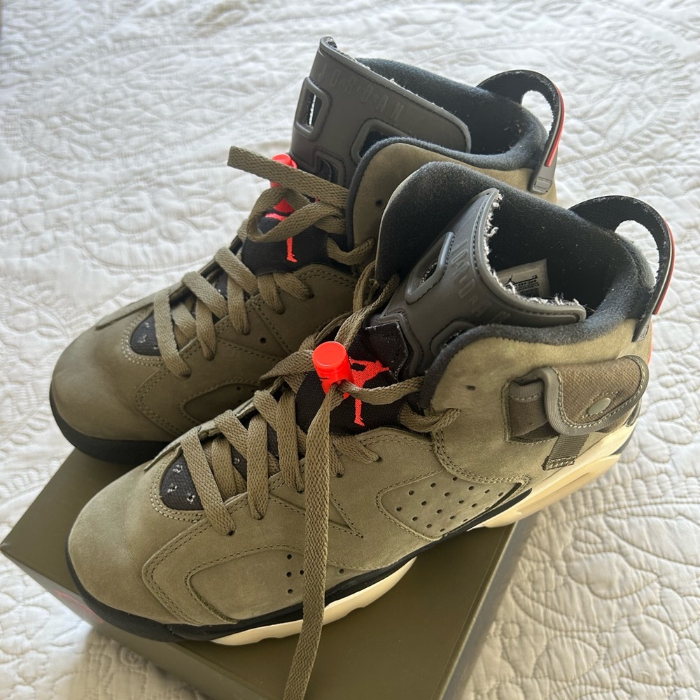 Jordan 6 Retro x Travis Scott Olive Cargo Cactus Jack Size 7 Y Pre Owned
